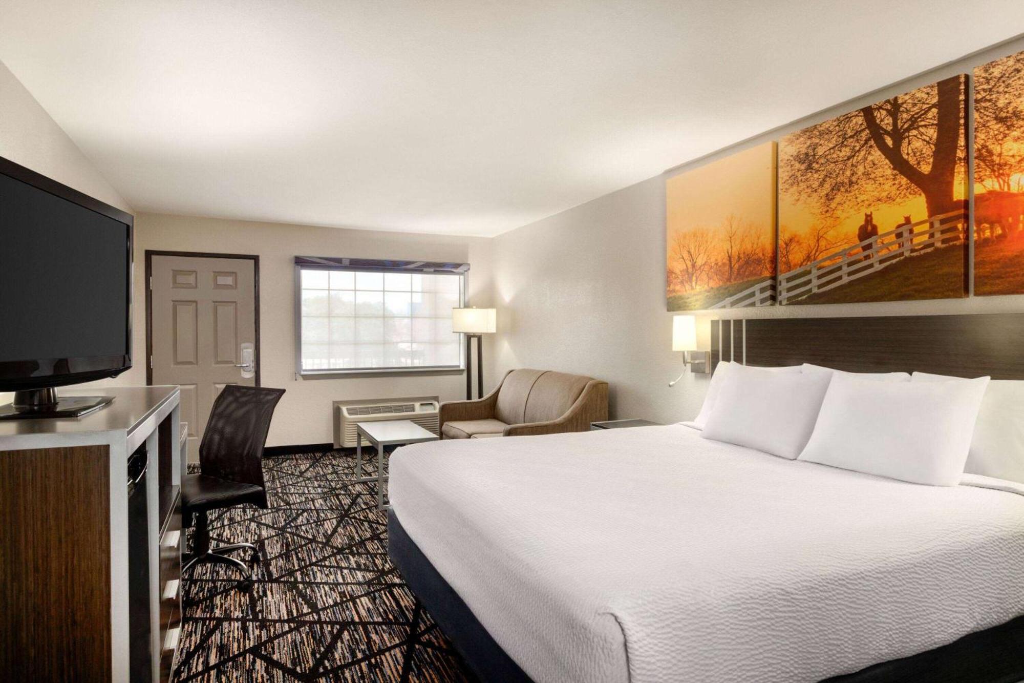Days Inn By Wyndham San Antonio Near Fiesta Park מראה חיצוני תמונה